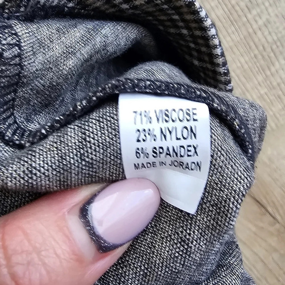 Cream and Tan Skinny Pants with Classic Geometric Design - Picture 8 of 8